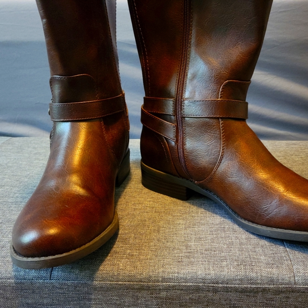 Guess Brown Boots